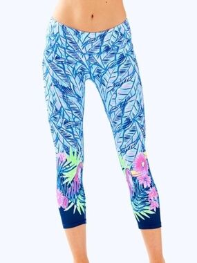 EUC Lilly Pulitzer Luxletic UPF 50 Pink Blue Floral Bird Size Medium